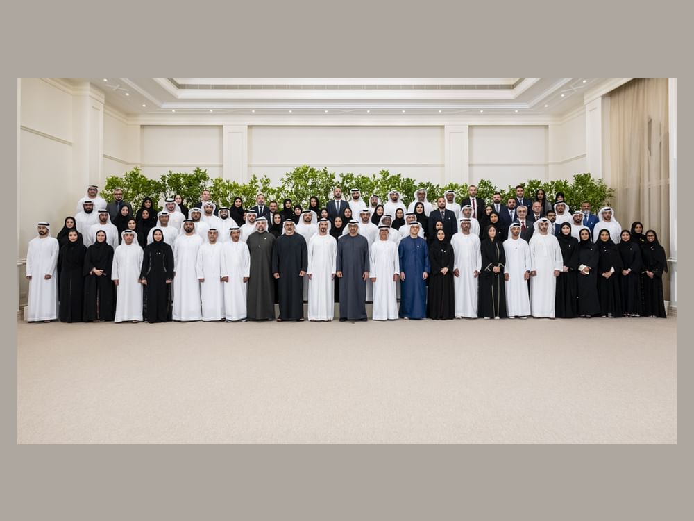 Presidente dos Emirados recebe vencedores do Prêmio Experiência do Cliente Sem Esforço, em Abu Dhabi