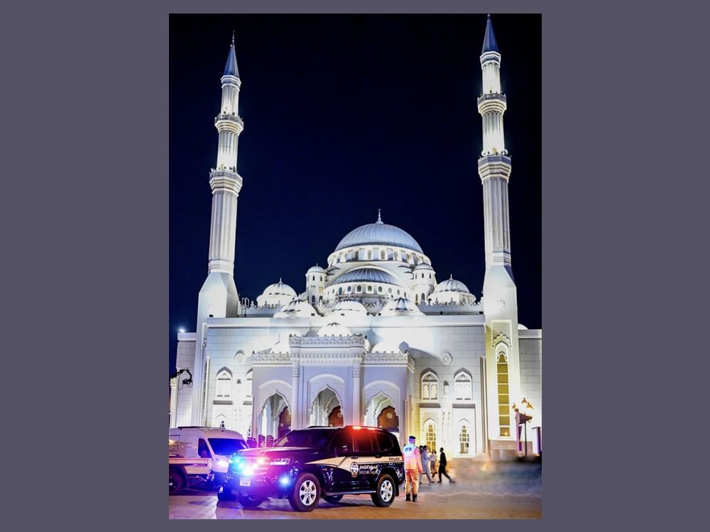 شرطة الشارقة تعلن جاهزيتها الأمنية والمرورية استعدادا لليلة 27 رمضان وعيد الفطر
