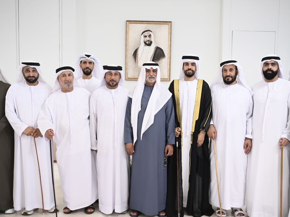 نهيان بن مبارك يحضر أفراح الريسي والشحي  في العين
