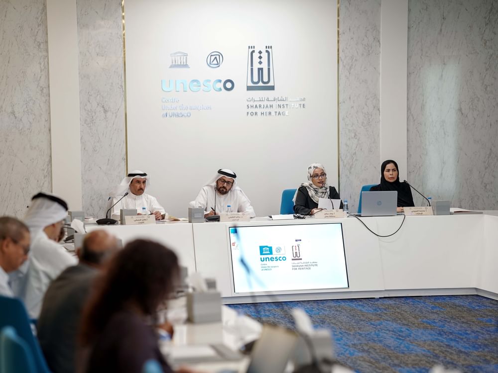 ملتقى الشارقة للراوي يثري فعالياته بجلسات ولقاءات الرحالة