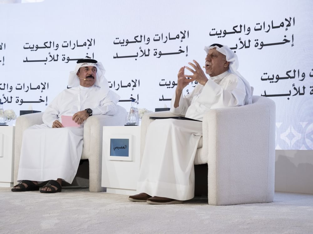  المنتدى الإماراتي الكويتي..عصام العصيمي يستعيد فصولاً من تاريخ العائلة على أرض الإمارات 