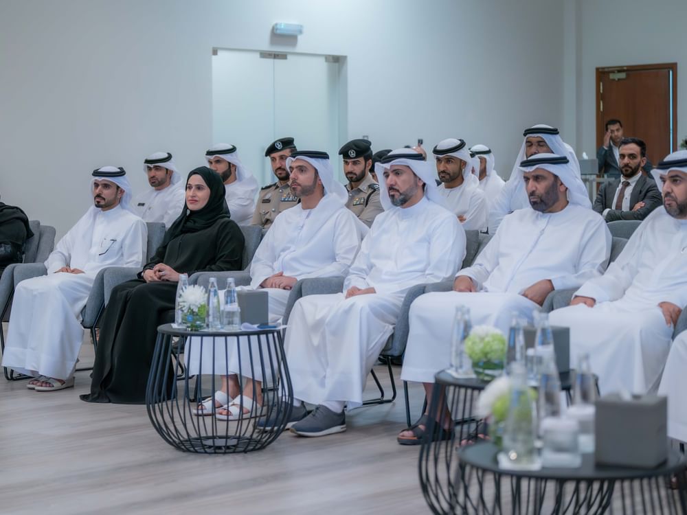 "تنفيذي الشارقة" يبحث تطوير إجراءات إحالة الحالات الاجتماعية بين الجهات الحكومية