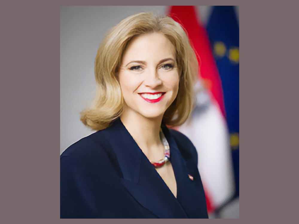 وزيرة خارجية النمسا تدعو  إسرائيل وإيران إلى خفض التصعيد