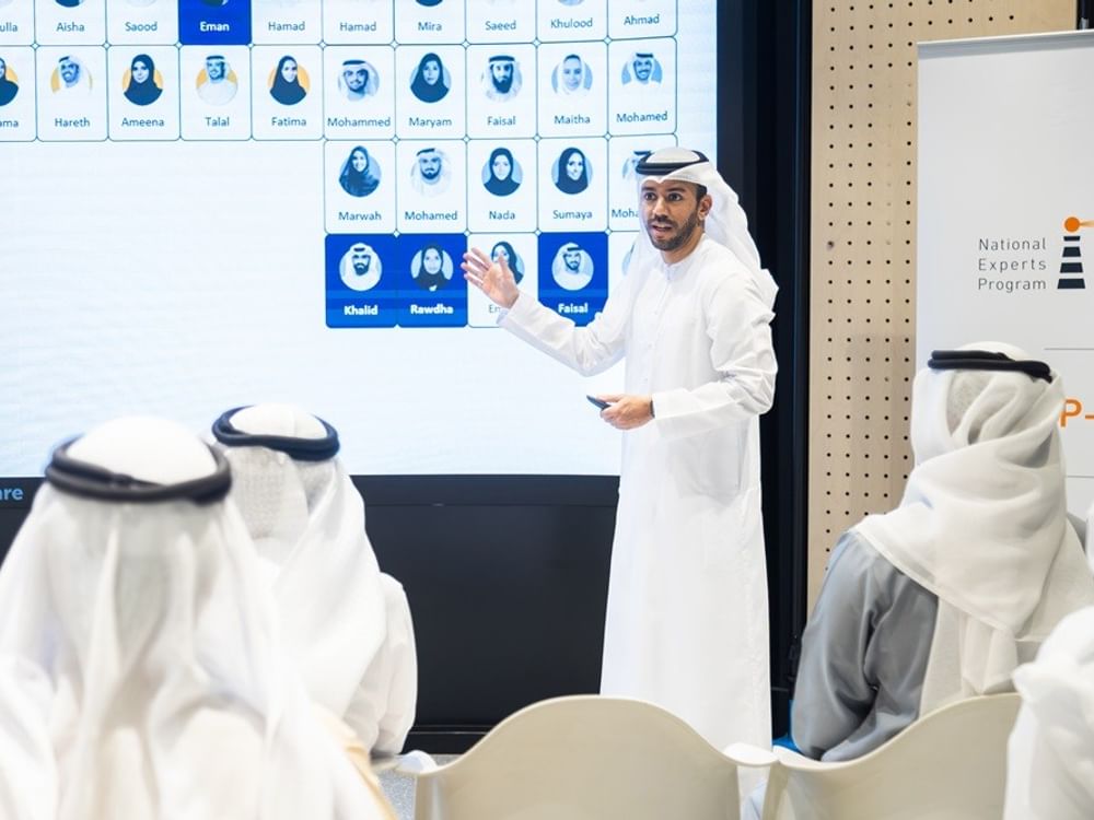 135 مرشحاً في القائمة المختصرة لمسار الذكاء الاصطناعي ضمن برنامج خبراء الإمارات