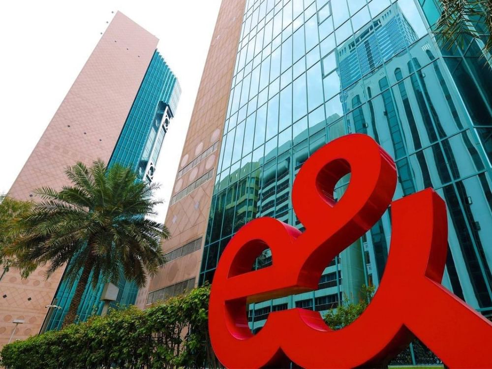 "إي آند الإمارات" أول مشغّل اتصالات ينجح في اختبار (eRedCap) على شبكته عالميا