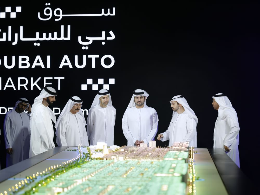 Maktoum bin Mohammed witnesses launch of Dubai Auto Market development project