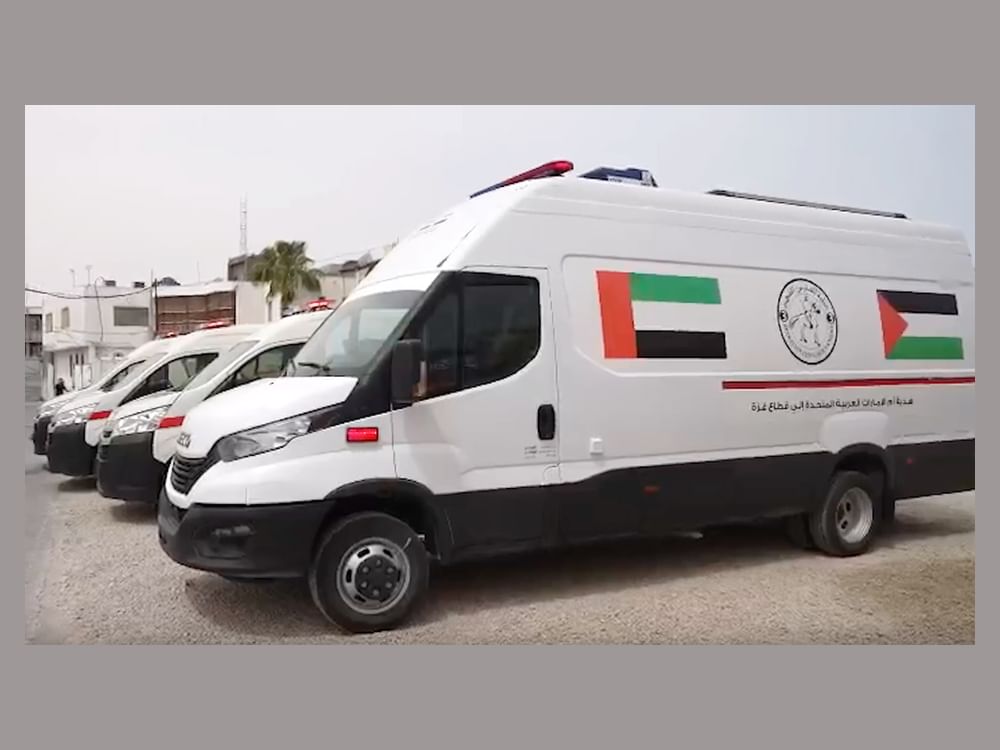 UAE delivers 40 tonnes of medical supplies, four ambulances to health sector in Gaza Strip