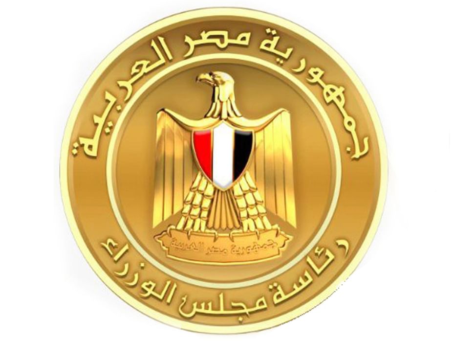 مصر: التحقيقات الأولية تكشف أن طائرة مسيرة وراء حريق سفينتين بميناء دمياط