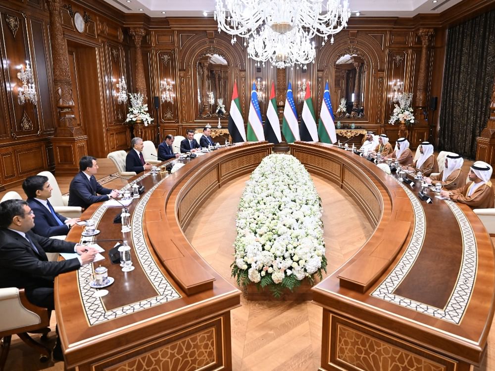 Renforcement de la coopération émirati-ouzbèke : Suhail Al Mazrouei reçu par le président d’Ouzbékistan à Tachkent