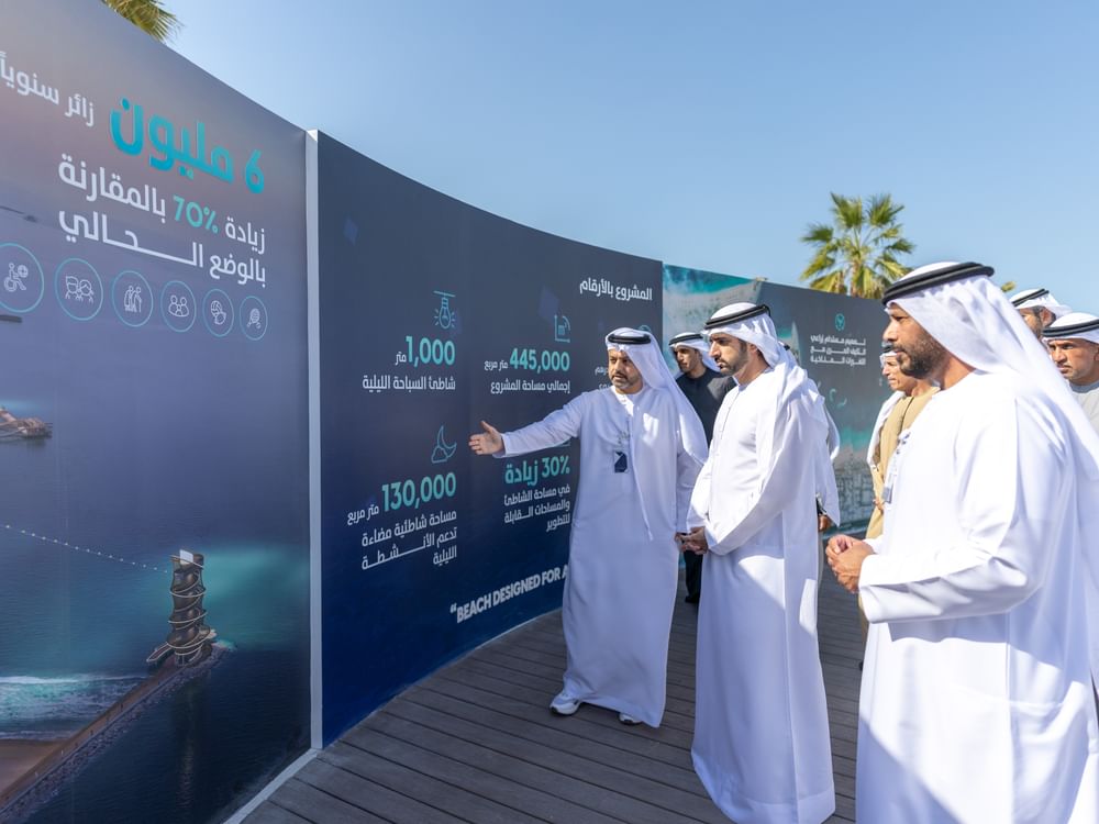 حمدان بن محمد يعتمد مخطط تطوير مشروع شاطئ "أم سقيم"