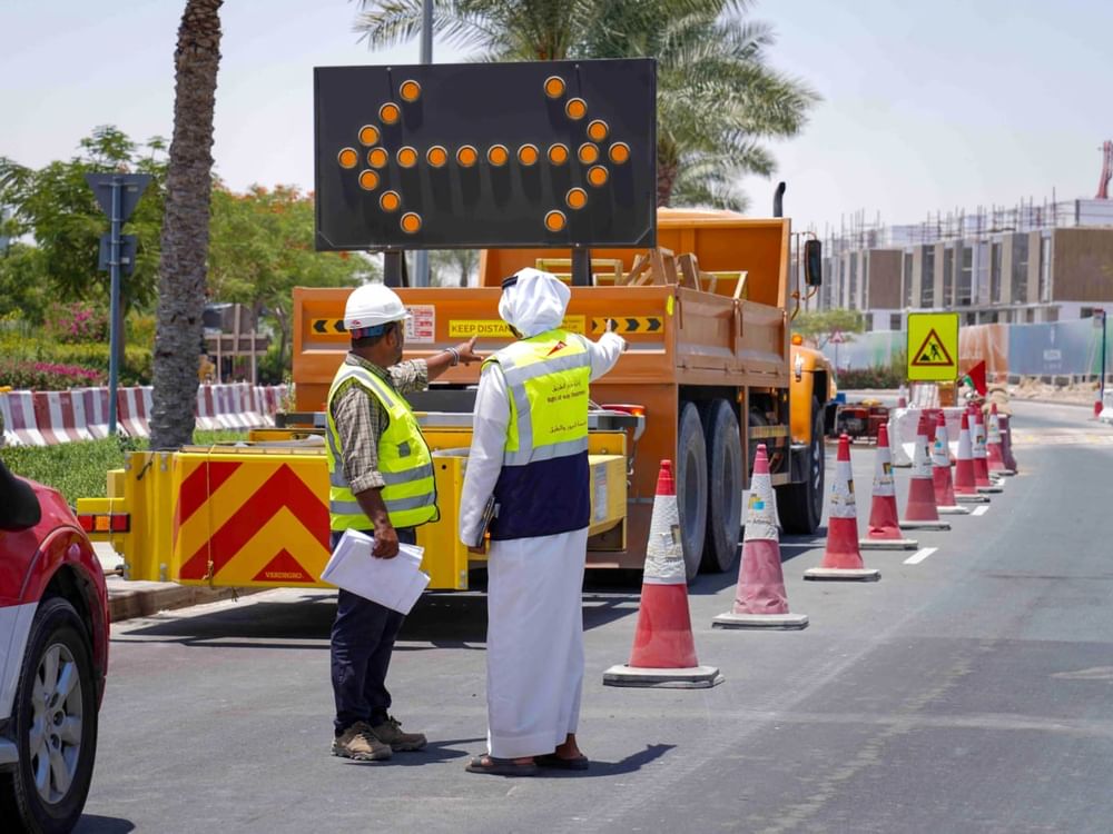 "طرق دبي" تبحث تطوير منظومة شهادات عدم الممانعة وتصاريح البناء