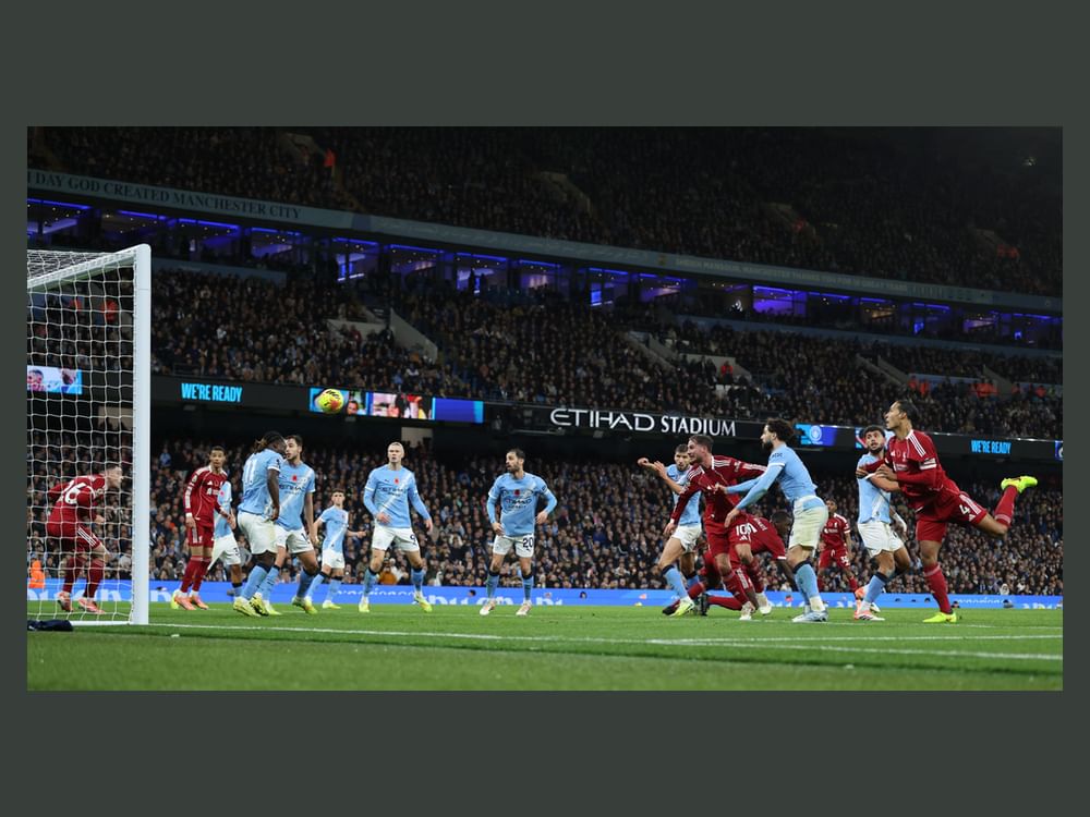 Manchester City overpower Liverpool 3-0