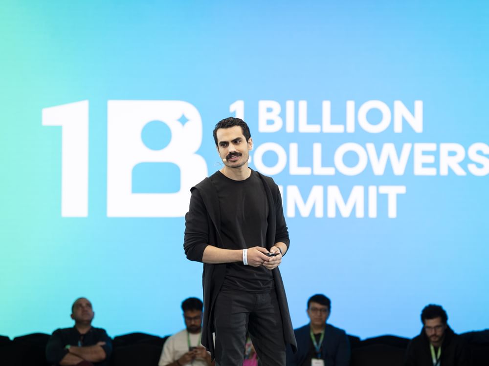  قمة المليار متابع/ جلسة "قصص تولد من الواقع" تؤكد أهمية المحتوى الاجتماعي الهادف