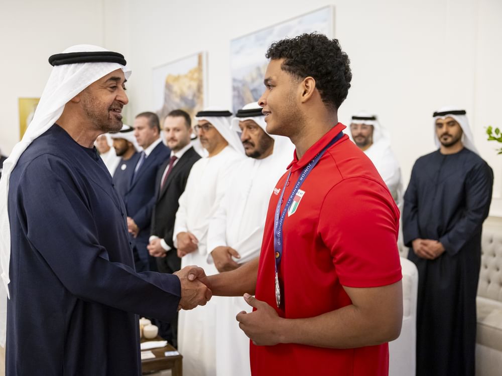 UAE President receives UAE youth handball team following qualification for 2027 World Championship