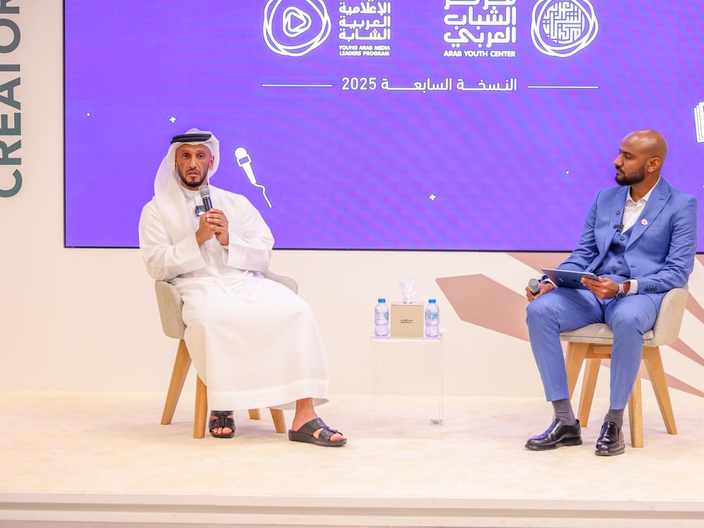 عبدالله آل حامد يدعو القيادات الإعلامية العربية الشابة للتمسك بأخلاقيات المهنة والمساهمة في تعزيز سمعة أوطانهم