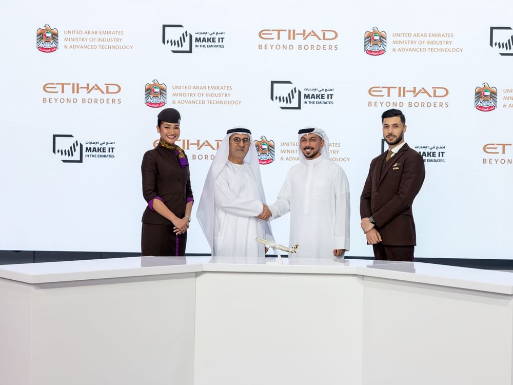 Etihad Airways signe trois accords stratégiques pour renforcer l’industrie et la logistique nationales