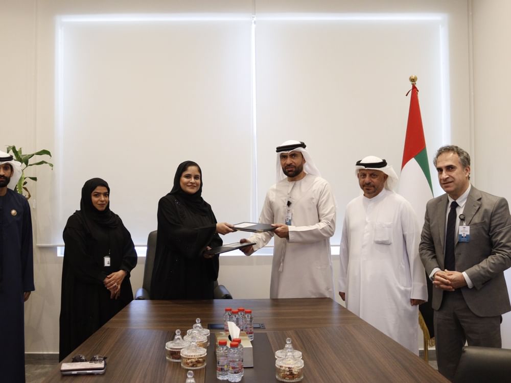 "الإمارات الخيرية" توقّع اتفاقية تعاون مع الموارد البشرية برأس الخيمة لتعزيز المسؤولية المجتمعية