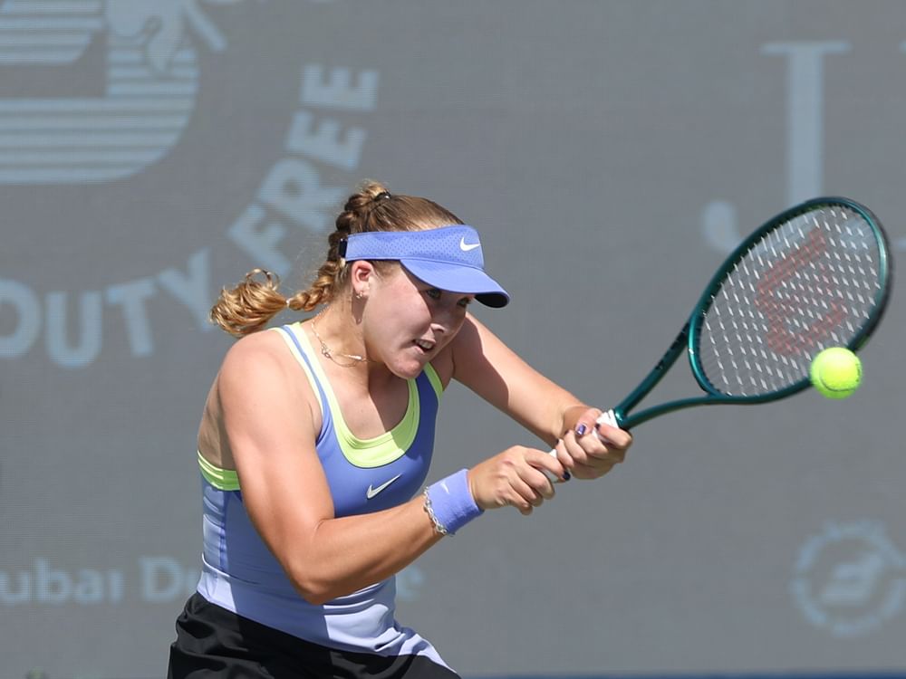 تأهل غوف وسفيتولينا وأندريفا إلى ربع نهائي "سوق دبي الحرة للتنس"