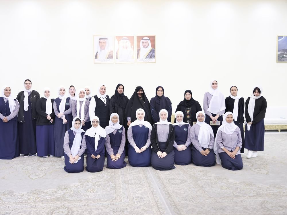 "المالية بالفجيرة" تحتفي بيوم المرأة الإماراتية 
