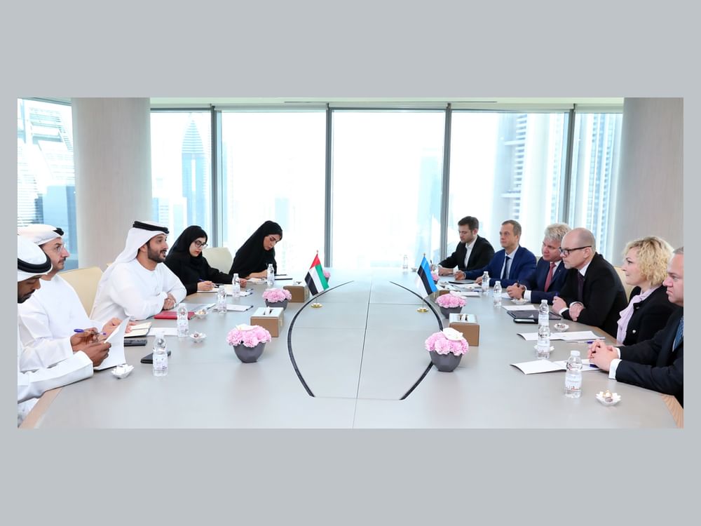 الإمارات وإستونيا تبحثان فرص توسيع التعاون في القطاعات الاقتصادية الجديدة 