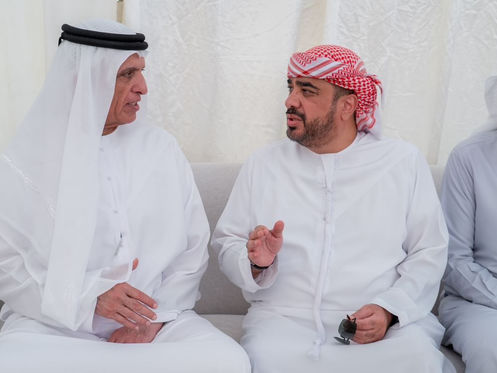 سعود بن صقر يقدم واجب العزاء في وفاة عبدالله عبدالله أحمد النعيمي