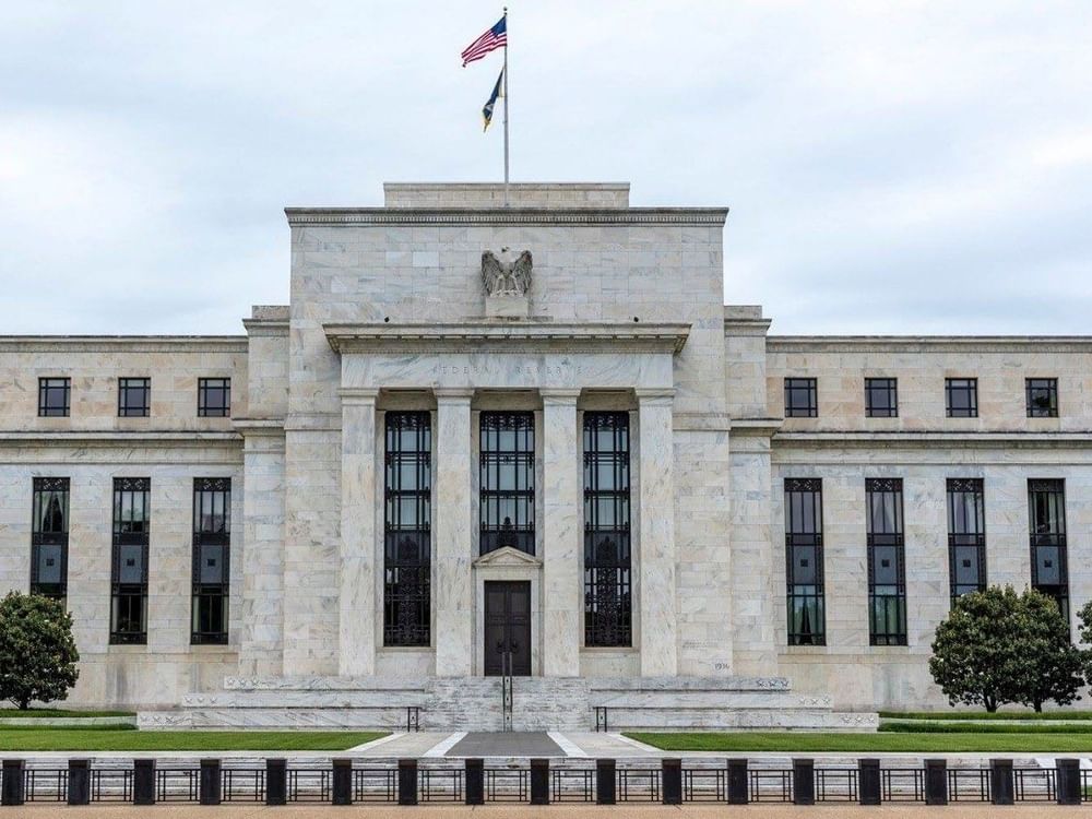 U.S. Federal Reserve Leaves Interest Rate Unchanged | Emirates News Agency