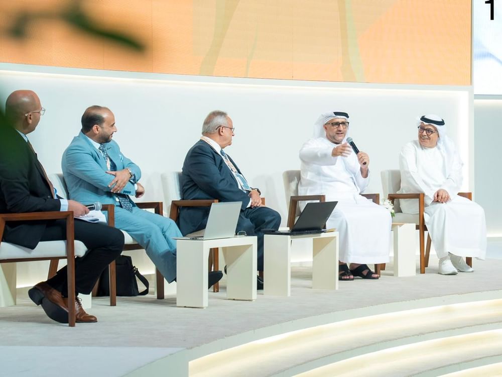 الأرشيف والمكتبة الوطنية يستعرض جهوده لحفظ الذاكرة الوطنية خلال معرض أبوظبي للكتاب