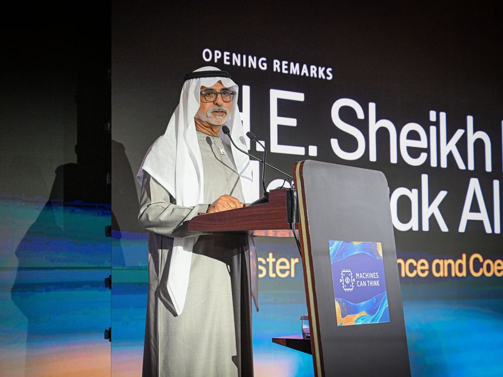 نهيان بن مبارك يفتتح قمة "الآلات يمكنها أن تفكر 2026" في أبوظبي