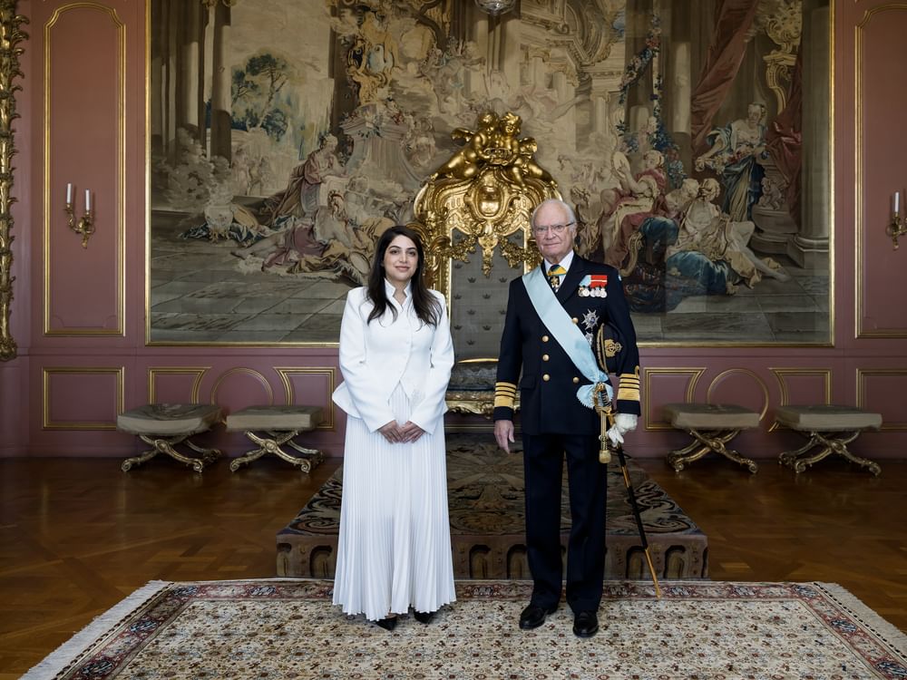 L’ambassadrice des Émirats présente ses lettres de créance au roi de Suède