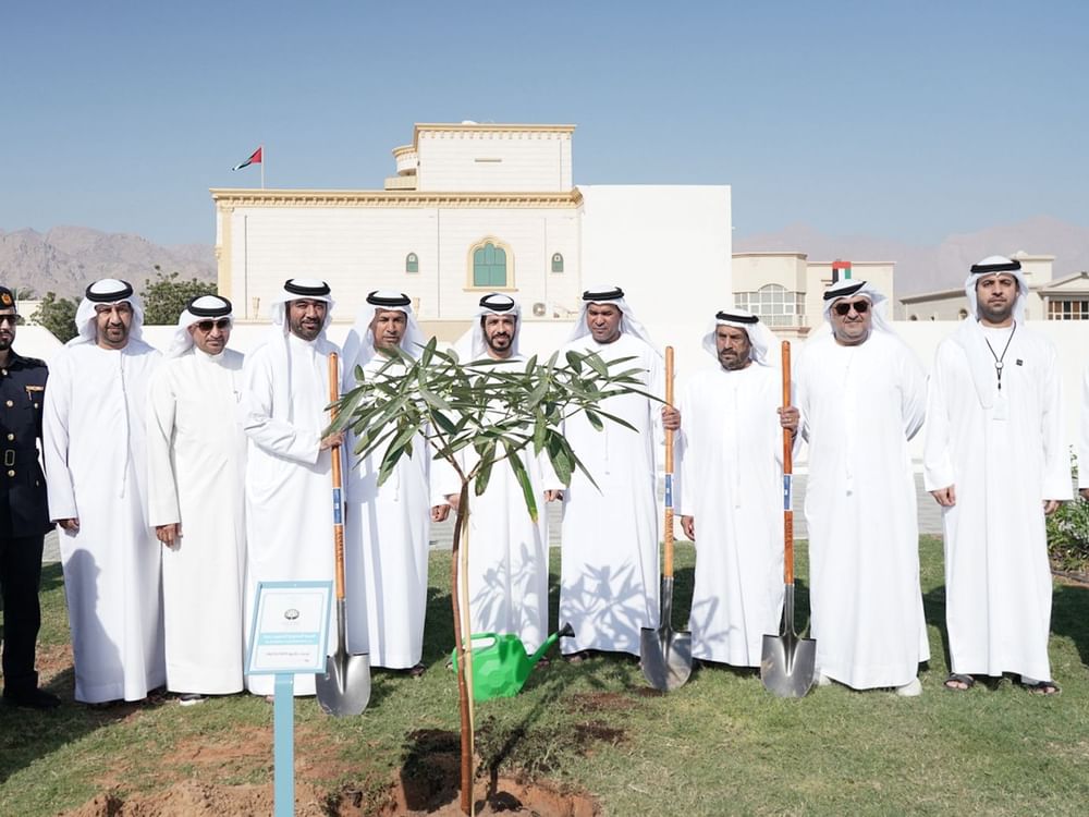 بلدية دبا الحصن تطلق أسبوع التشجير الـ46