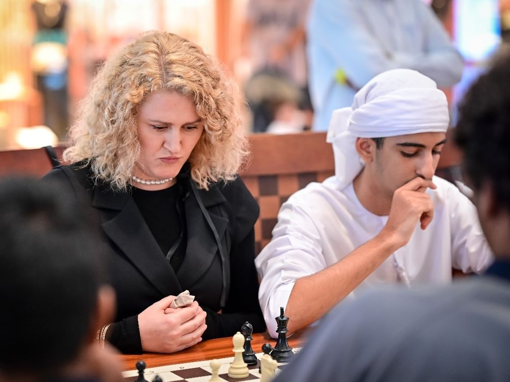 Festival Internacional de Xadrez de Abu Dhabi reúne mais de três mil participantes de 82 países