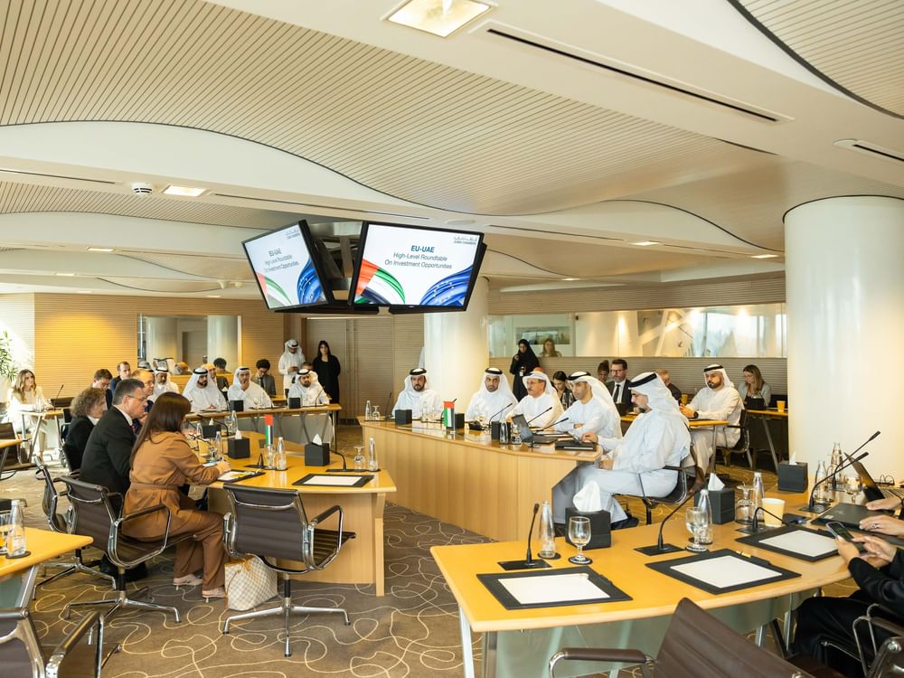 Dubai Chambers promove mesa-redonda para reforçar cooperação comercial com União Europeia