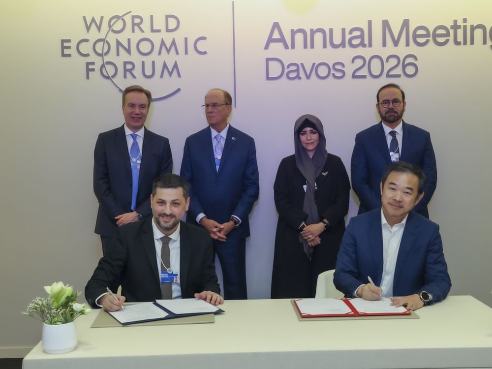 جامعة محمد بن زايد للذكاء الاصطناعي والمنتدى الاقتصادي العالمي يوقعان اتفاقية لإنشاء مركز أبوظبي لمستقبل الذكاء الاصطناعي