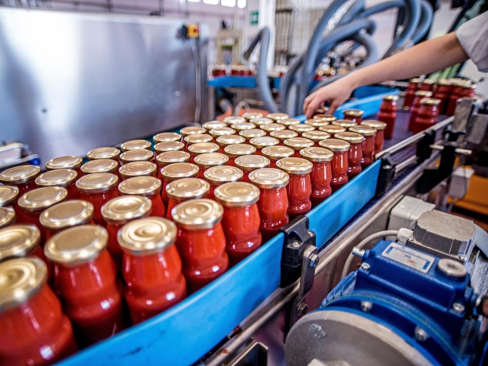 Italy’s industrial output falls 0.6% in January