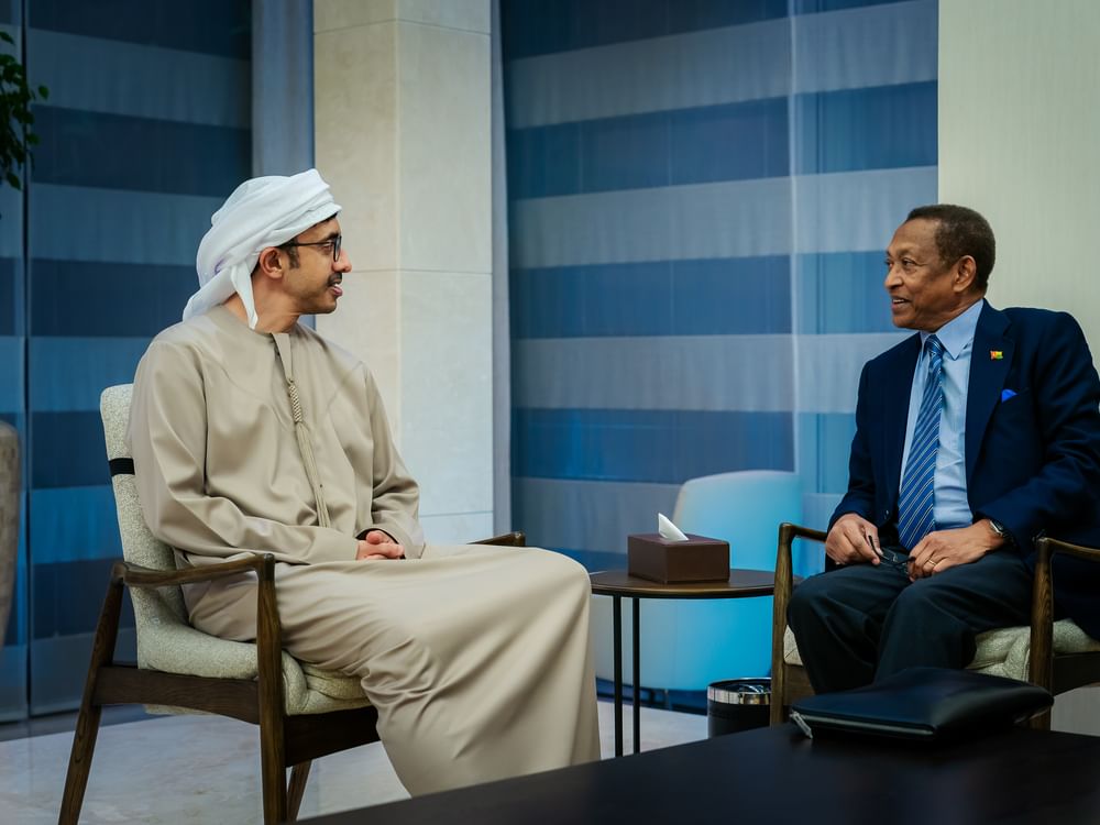عبدالله بن زايد يستقبل وزير خارجية غينيا بيساو
