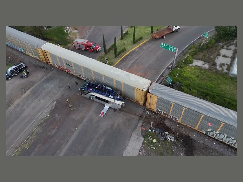 Ten people killed, 61 injured after Mexican train hits double-decker bus