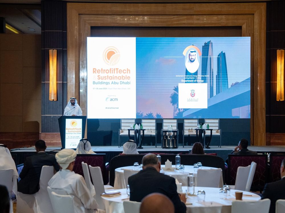 قمة "ريتروفيت تيك أبوظبي 2025" تؤكد تسريع التحول نحو المباني المستدامة