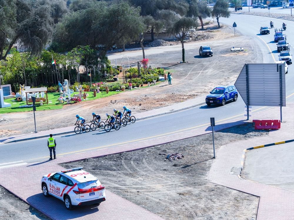 شرطة رأس الخيمة تعلن استعدادها لتأمين طواف الإمارات 2026