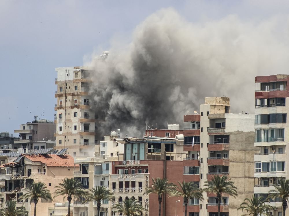 11 killed, 44 wounded in Israeli air strikes on southern Lebanon