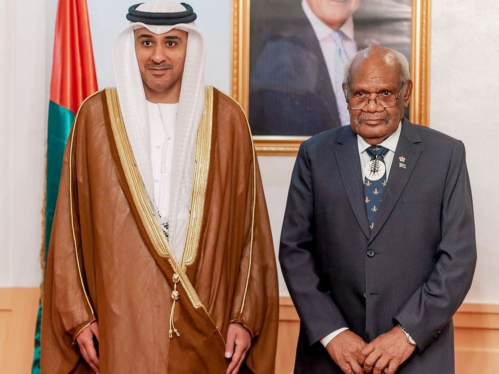 سفير الإمارات يقدّم أوراق اعتماده إلى الحاكم العام بالإنابة لجزر سليمان
