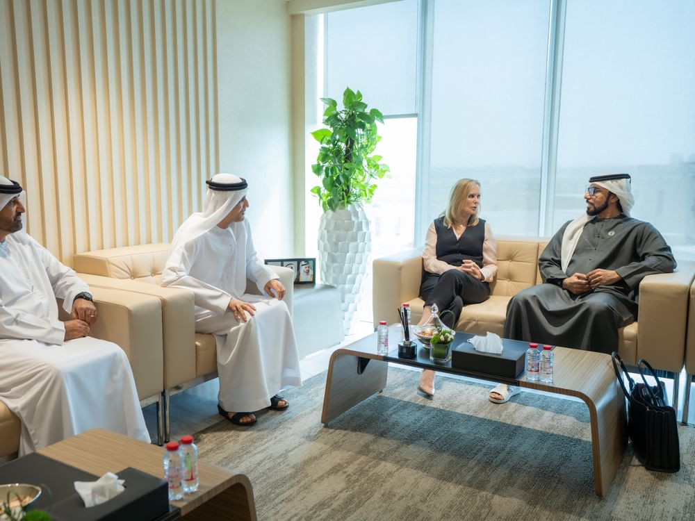 "الإمارات الصحية" تبحث تعزيز التعاون مع مستشفى "كينغز كوليدج لندن – دبي" 