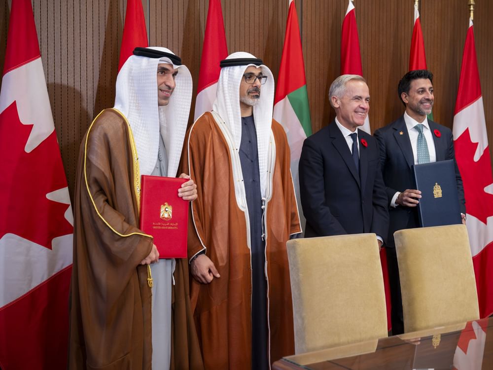 ولي عهد أبوظبي ورئيس وزراء كندا يشهدان توقيع اتفاقية الشراكة الاقتصادية الشاملة بين البلدين