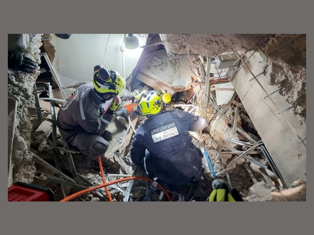 阿联酋搜救队积极参与多国灾后救援