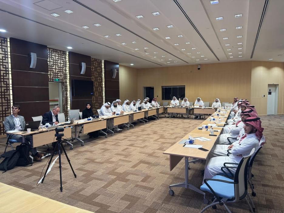 "الربط الكهربائي الخليجي" تستعرض أفضل ممارسات الطاقة المتجددة
