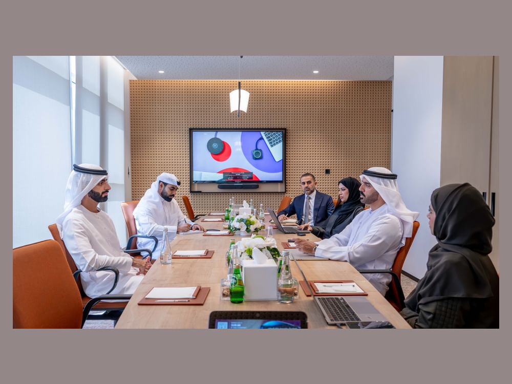 حميد بن عمار يترأس اجتماع برنامج عجمان للذكاء الاصطناعي ويطّلع على خارطة المرحلة الأولى