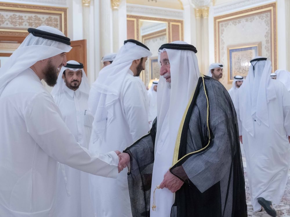 حاكم الشارقة يستقبل المهنئين بشهر رمضان المبارك في قصر البديع العامر