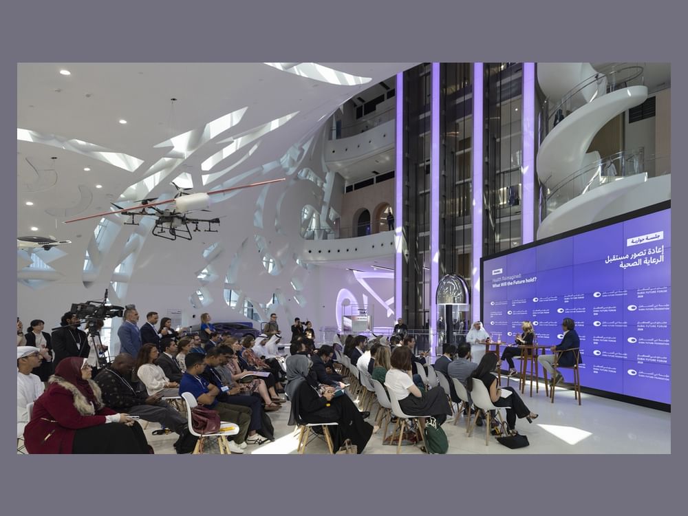 منتدى دبي للمستقبل 2024.. الذكاء الاصطناعي يقود مستقبل الرعاية الصحية والعمل المناخي  