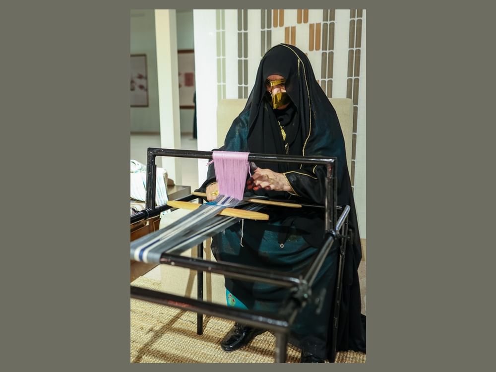 مهرجان الحرف والصناعات التقليدية في العين يجسد الالتزام بتمكين الحرفيين المحليين والأسر المنتجة