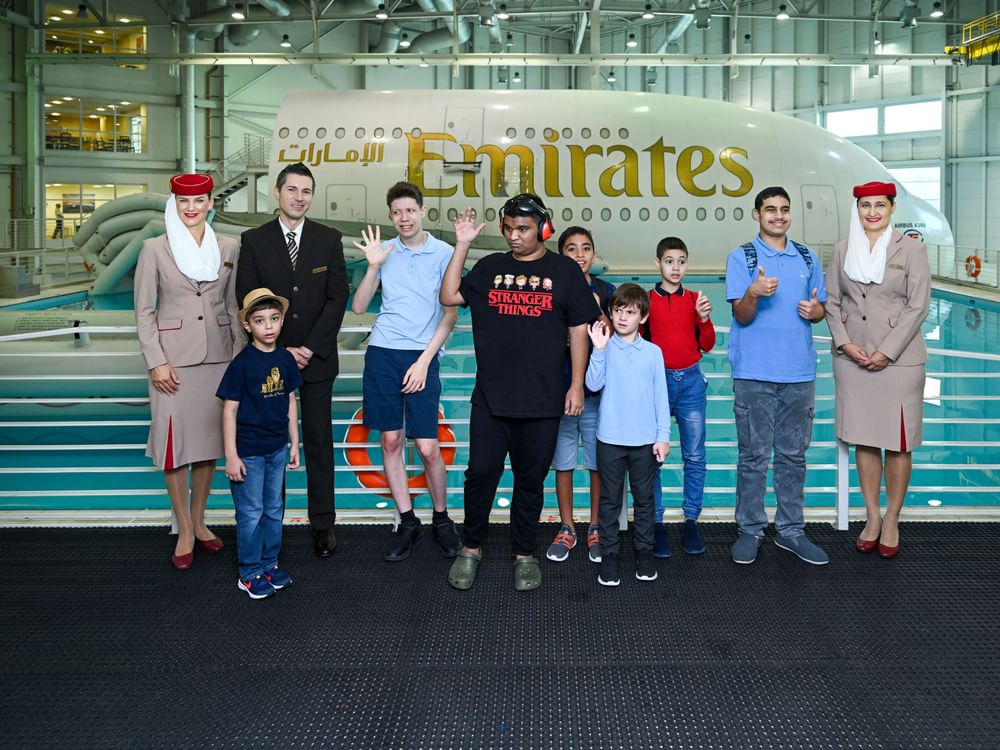 Emirates amplia ensaio de viagem para crianças com autismo em 17 cidades