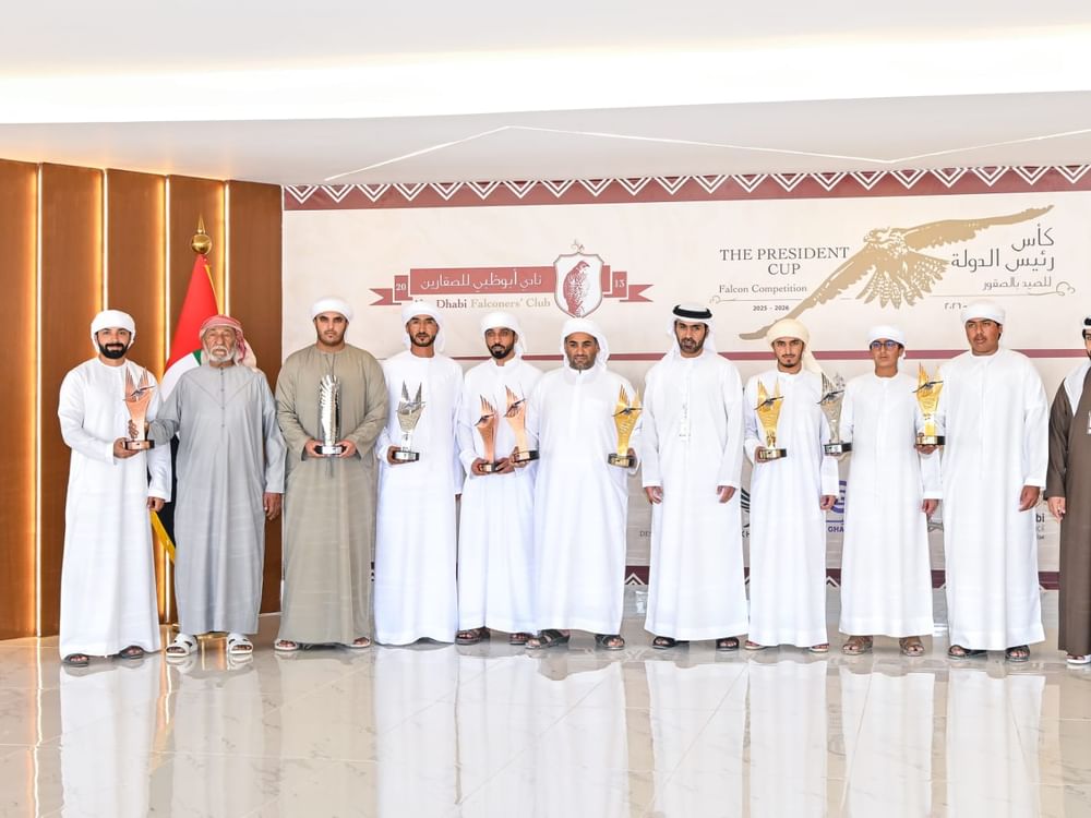 "03" بطل "الرمز" في كأس رئيس الدولة للصيد بالصقور